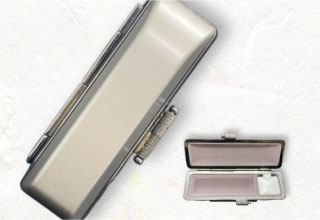 チタンカラーケース